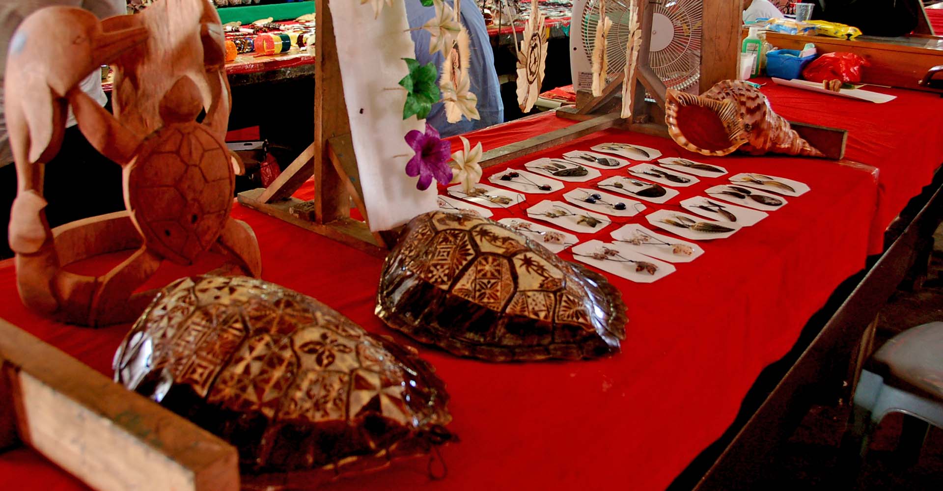 Tongan handicraft market